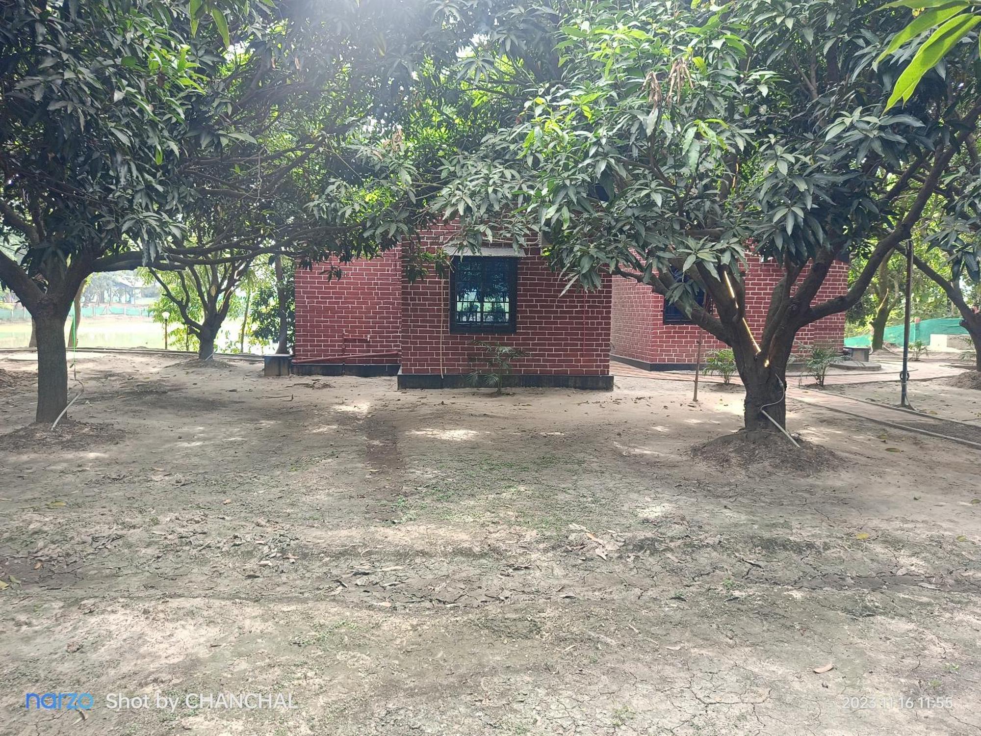 Modhubon Agro Tourism Hotel Bolpur Exterior photo